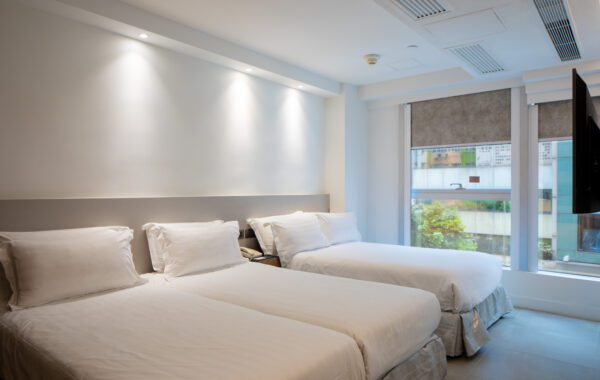 Deluxe Family Room (Accommodate up to 4 adults)